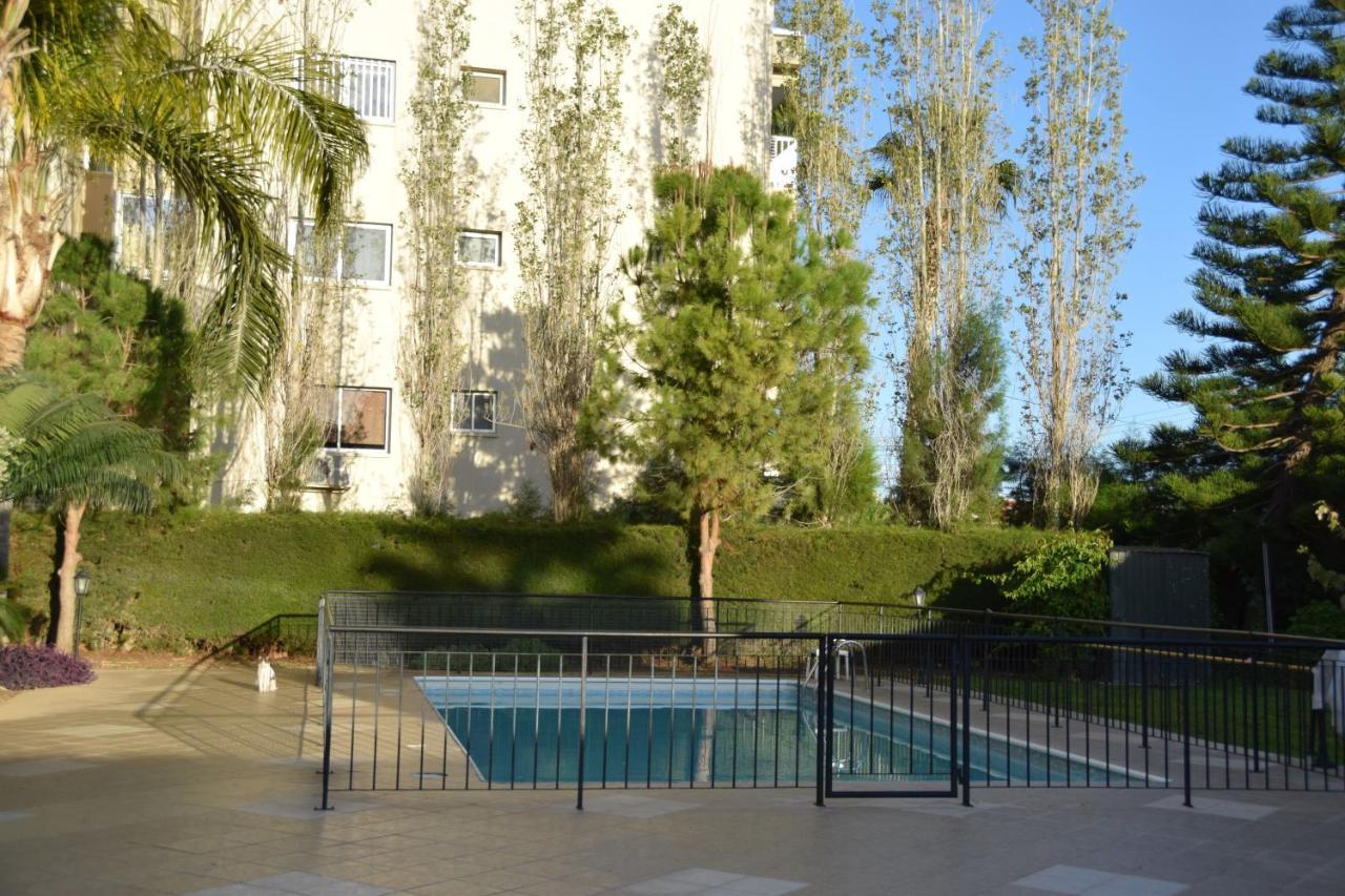 Raise Cosy Studio With Pool In Limassol Luaran gambar